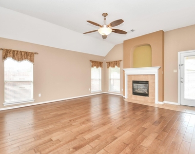 7303 Slippery Elm Lane - Photo Thumbnail 14