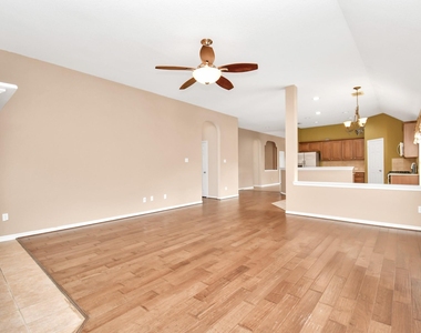 7303 Slippery Elm Lane - Photo Thumbnail 16