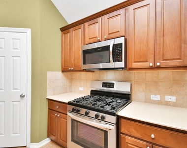 7303 Slippery Elm Lane - Photo Thumbnail 11