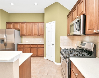 7303 Slippery Elm Lane - Photo Thumbnail 5