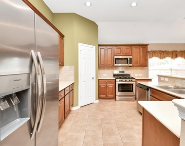 7303 Slippery Elm Lane - Photo Thumbnail 7