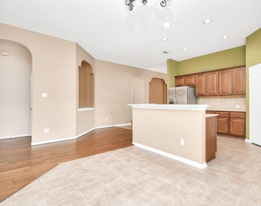 7303 Slippery Elm Lane - Photo Thumbnail 13