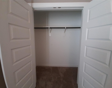 9717 Grosbeak Lane - Photo Thumbnail 15