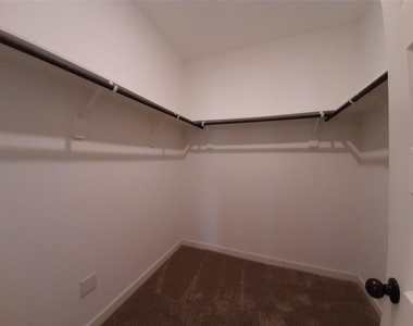 9717 Grosbeak Lane - Photo Thumbnail 31