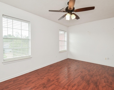 4802 Sunshine Drive - Photo Thumbnail 20