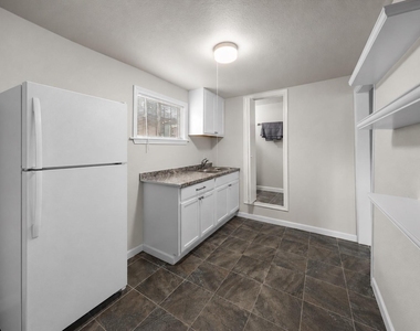 5519 Chapman Street - Photo Thumbnail 4