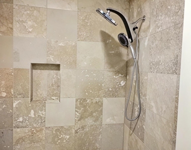 305 Oak Creek Court - Photo Thumbnail 19