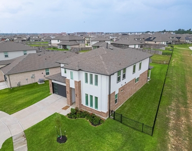 22502 Modica Rift Lane - Photo Thumbnail 3