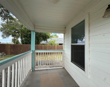 506 N Thomason Street - Photo Thumbnail 12