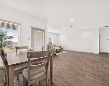 6903 Green Embers Lane - Photo Thumbnail 18