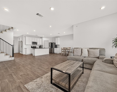6903 Green Embers Lane - Photo Thumbnail 9