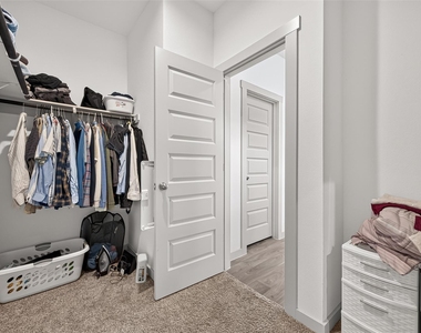 6903 Green Embers Lane - Photo Thumbnail 32