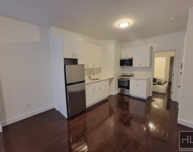 East 87th Street - Photo Thumbnail 1