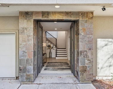 902 Roy Street - Photo Thumbnail 5