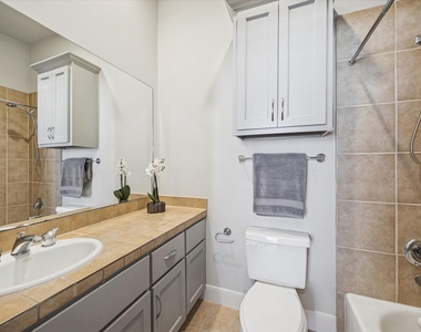 902 Roy Street - Photo Thumbnail 18
