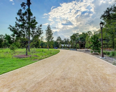 902 Roy Street - Photo Thumbnail 40