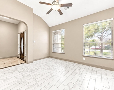 6210 Bristol Path Lane - Photo Thumbnail 4
