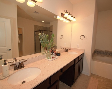 4132 Boardwalk Boulevard - Photo Thumbnail 17