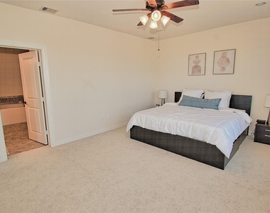 4132 Boardwalk Boulevard - Photo Thumbnail 15