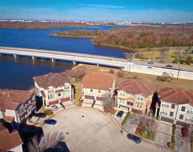 4132 Boardwalk Boulevard - Photo Thumbnail 31