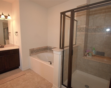 4132 Boardwalk Boulevard - Photo Thumbnail 18