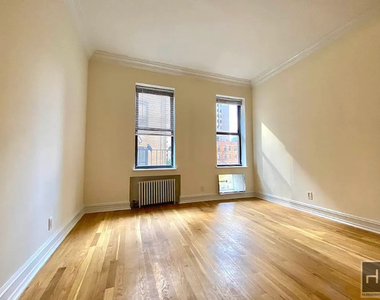 West 68th Street - Photo Thumbnail 1