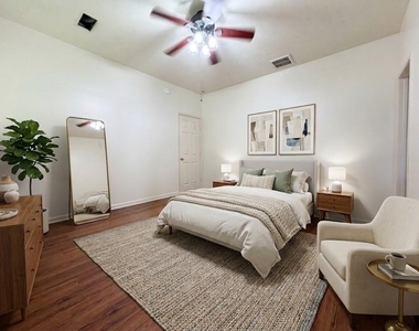 2710 Glen Cullen Lane - Photo Thumbnail 20