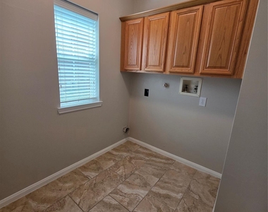 1425 Mija Lane - Photo Thumbnail 18