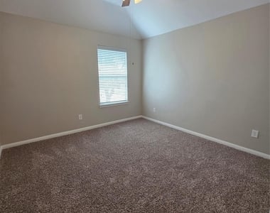 1425 Mija Lane - Photo Thumbnail 16