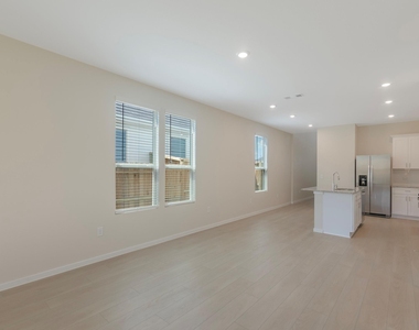 15881 Blass Valley Drive Drive - Photo Thumbnail 15
