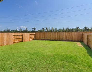 15881 Blass Valley Drive Drive - Photo Thumbnail 34