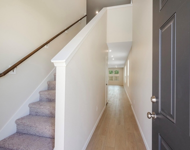 15881 Blass Valley Drive Drive - Photo Thumbnail 23