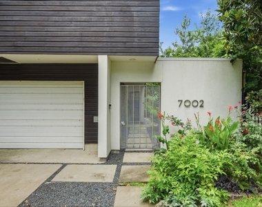 7002 Newcastle Street - Photo Thumbnail 5