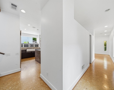 7002 Newcastle Street - Photo Thumbnail 38