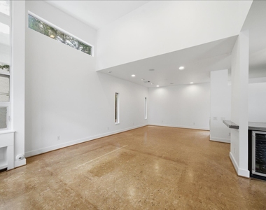 7002 Newcastle Street - Photo Thumbnail 34