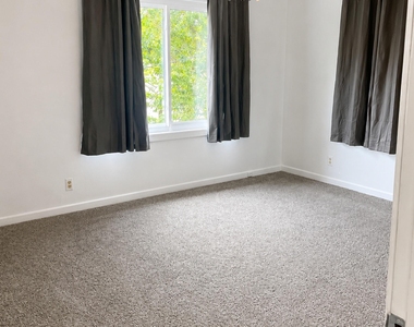 409 Doris Street - Photo Thumbnail 6