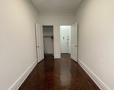 East 80th Street - Photo Thumbnail 6