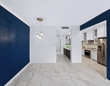 1201 Mcduffie Street - Photo Thumbnail 10