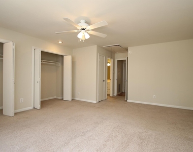 1733 Commonwealth Street - Photo Thumbnail 17