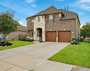 32962 Franklin Brooks Drive - Photo Thumbnail 2