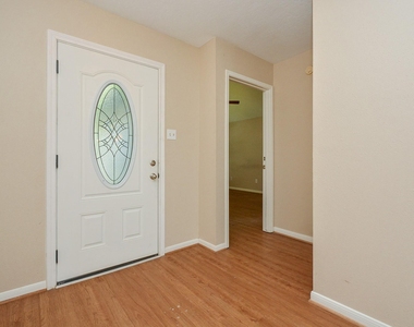 22811 Market Square Lane - Photo Thumbnail 23