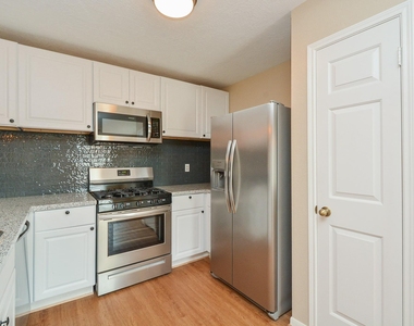 22811 Market Square Lane - Photo Thumbnail 18