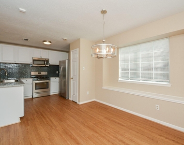 22811 Market Square Lane - Photo Thumbnail 12