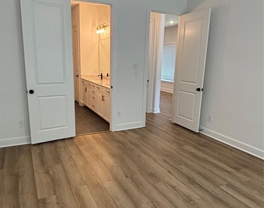 11735 Gramina Way - Photo Thumbnail 16