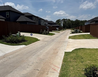 11735 Gramina Way - Photo Thumbnail 42