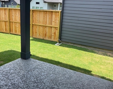 11735 Gramina Way - Photo Thumbnail 37