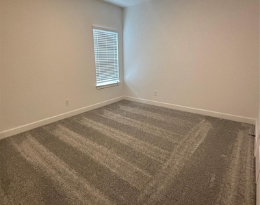 11735 Gramina Way - Photo Thumbnail 35