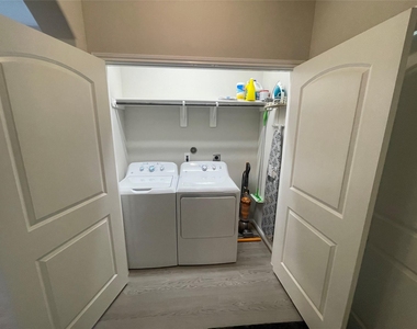 1326 Orchard Ridge Lane - Photo Thumbnail 8