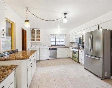 3825 Gramercy Street - Photo Thumbnail 2
