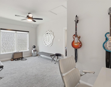 10126 Water Harbor Drive - Photo Thumbnail 34
